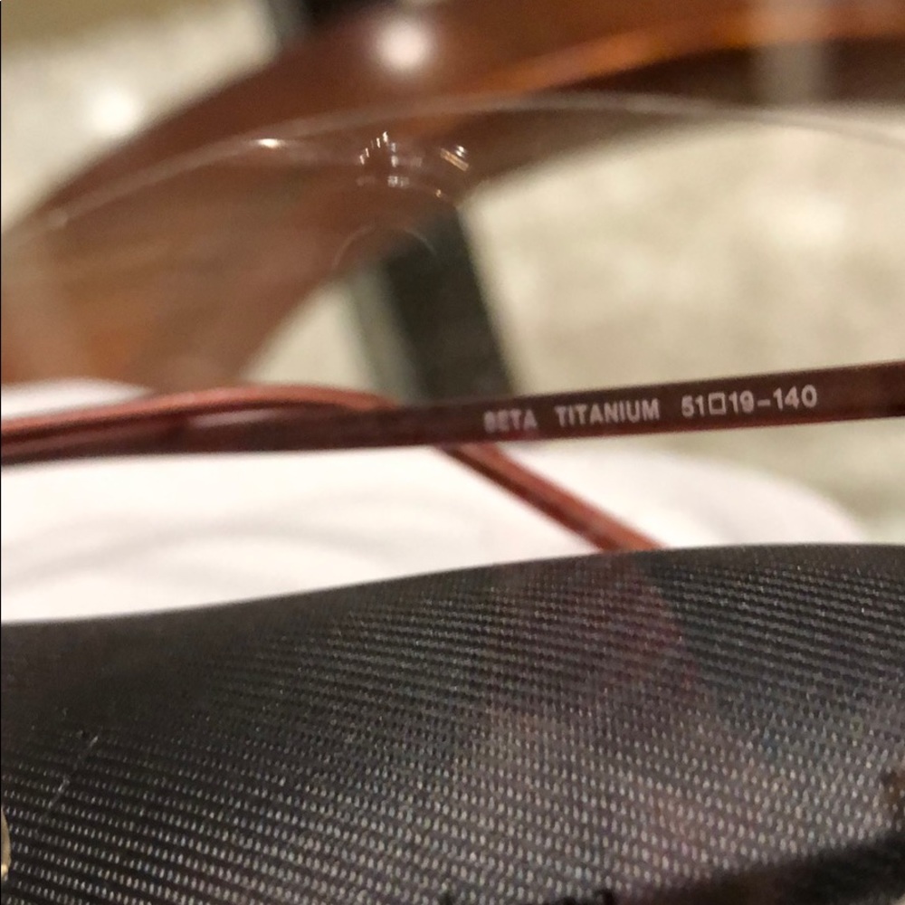 Sama Rimless Designer Eyewear - Picture 4 of 8